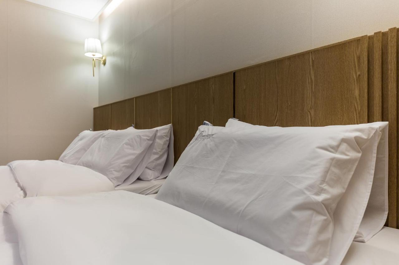 Hotel Lium Чхонан Экстерьер фото