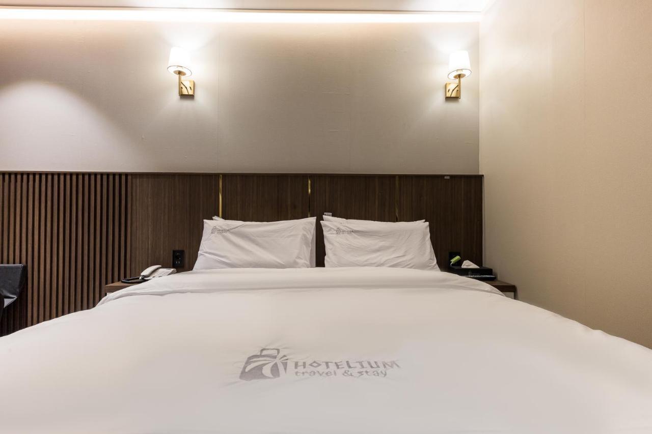 Hotel Lium Чхонан Экстерьер фото